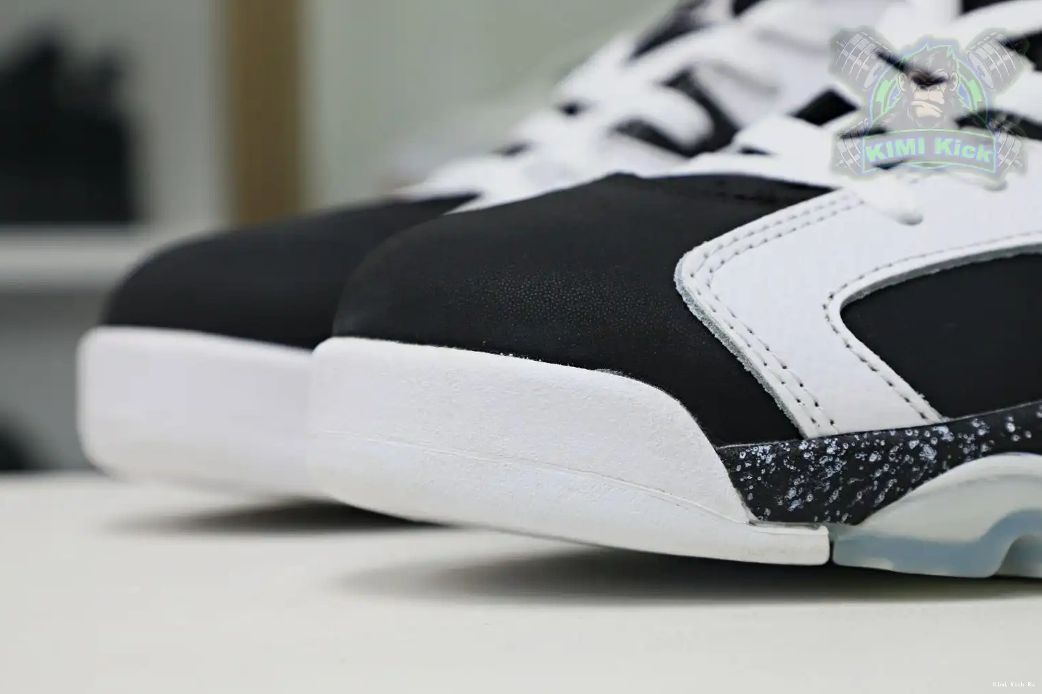 Kimikick Jordan Jordan Oreo Air Retro 6 0821
